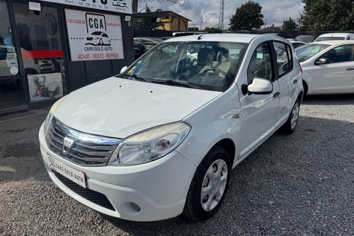 DACIA SANDERO
