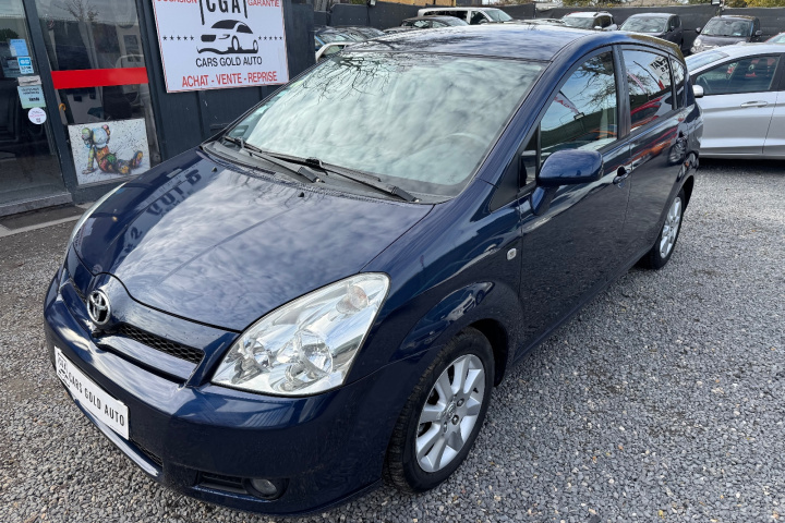 TOYOTA COROLLA VERSO