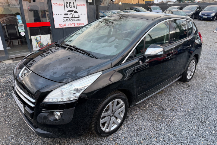 PEUGEOT 3008 HYBRID4