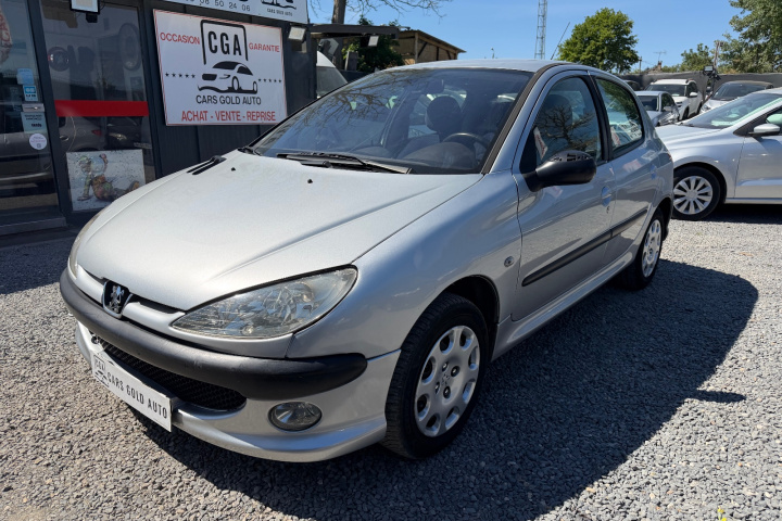 PEUGEOT 206