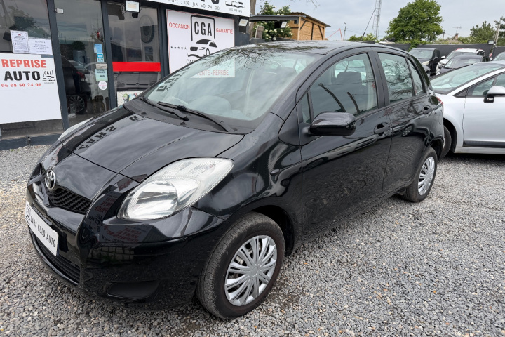 TOYOTA YARIS