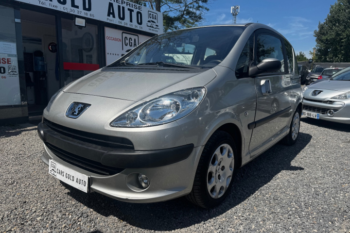 PEUGEOT 1007