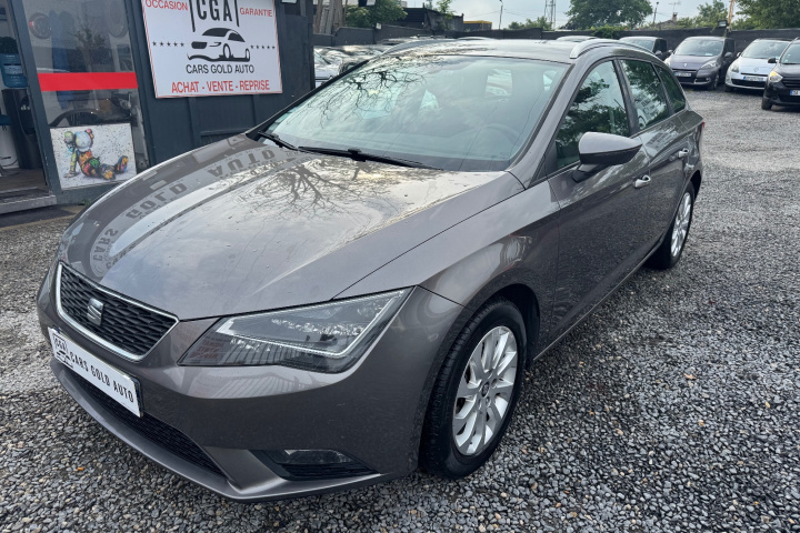 SEAT LEON