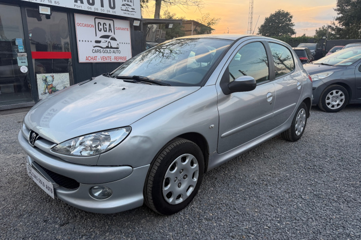 PEUGEOT 206