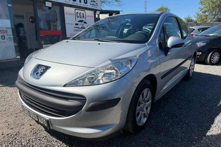 PEUGEOT 207